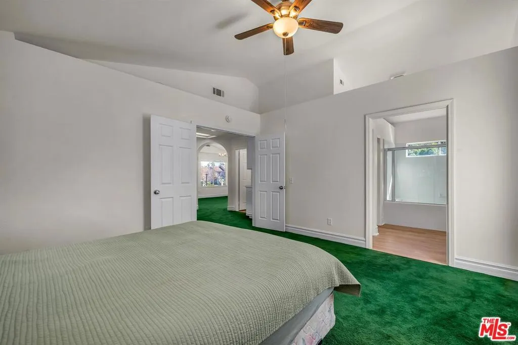 455 Kennerick Lane, Simi Valley, California 93065 home-pic-15