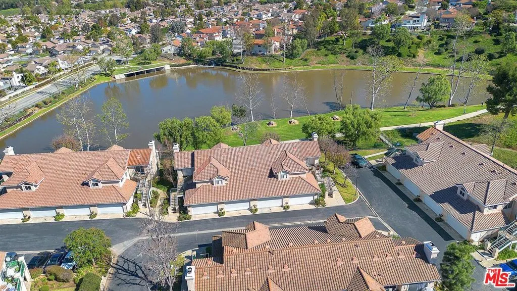 455 Kennerick Lane, Simi Valley, California 93065 home-pic-28
