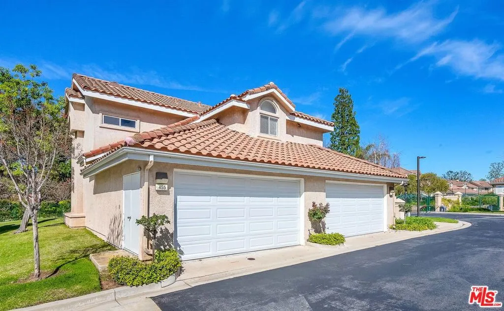 455 Kennerick Lane, Simi Valley, California 93065 home-pic-23