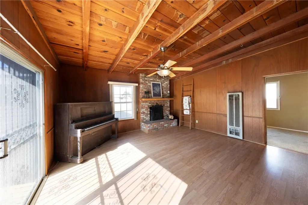 15613 Thornlake Avenue, Norwalk, California 90650 home-pic-8