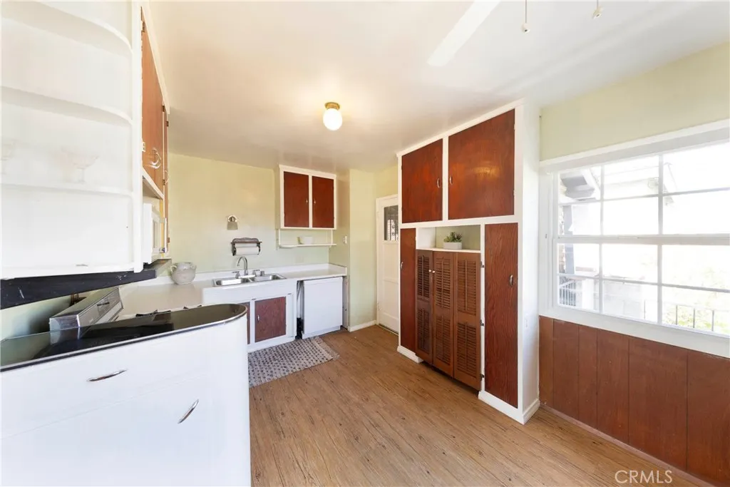 15613 Thornlake Avenue, Norwalk, California 90650 home-pic-20