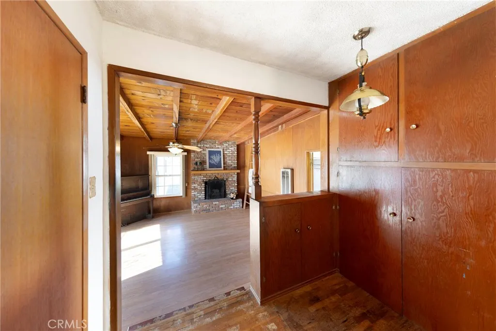 15613 Thornlake Avenue, Norwalk, California 90650 home-pic-12