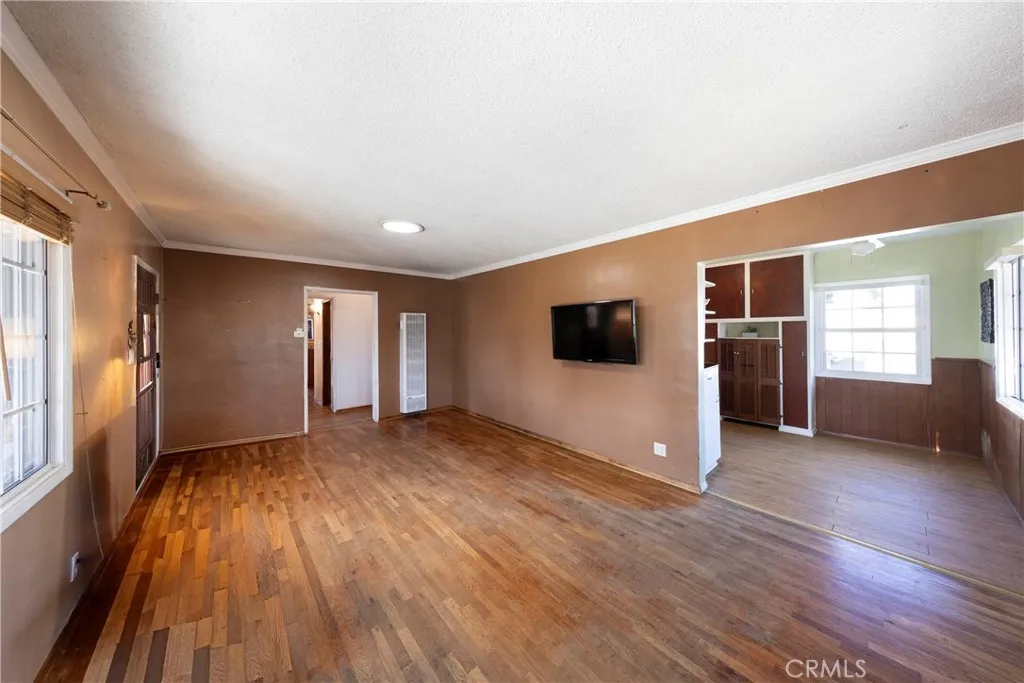 15613 Thornlake Avenue, Norwalk, California 90650 home-pic-15