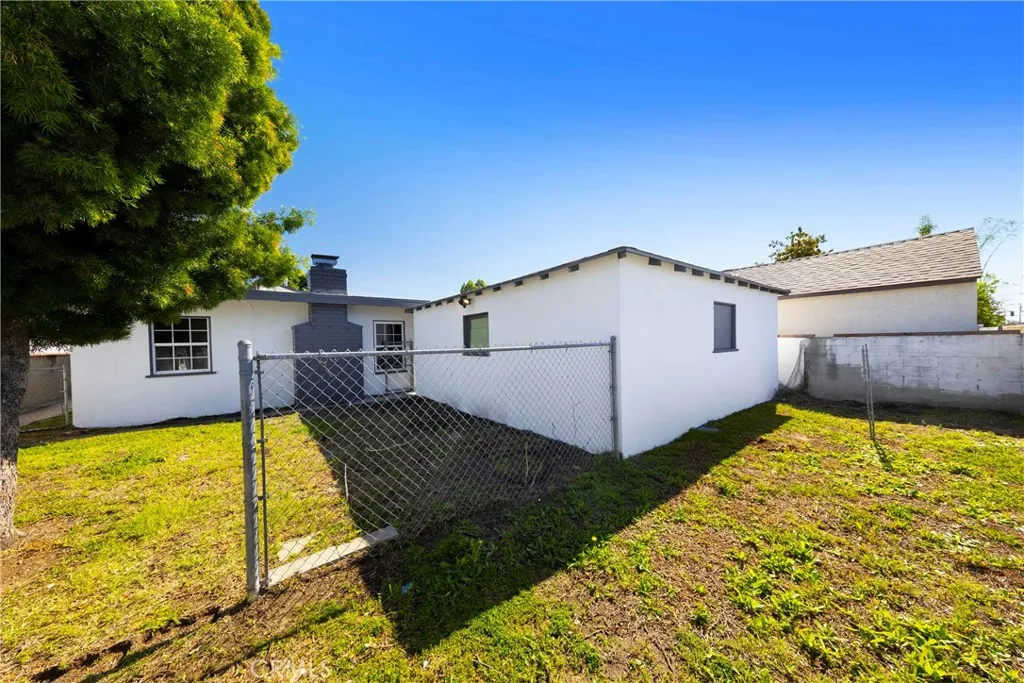 15613 Thornlake Avenue, Norwalk, California 90650 home-pic-28