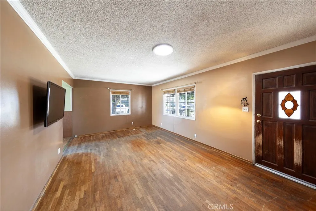 15613 Thornlake Avenue, Norwalk, California 90650 home-pic-13
