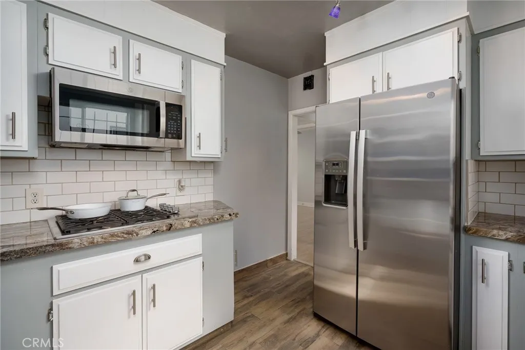207 Santa Ana, Long Beach, California 90803 home-pic-8
