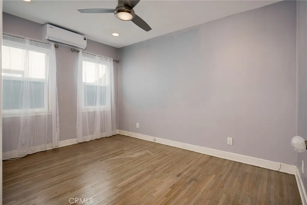207 Santa Ana, Long Beach, California 90803 home-pic-13