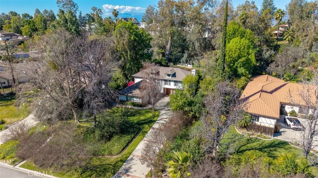 30628 Kristin Court, Redlands, California 92373 home-pic-3