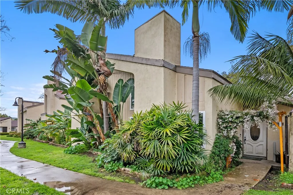 27585 Starrise, San Juan Capistrano, California 92675 home-pic-1