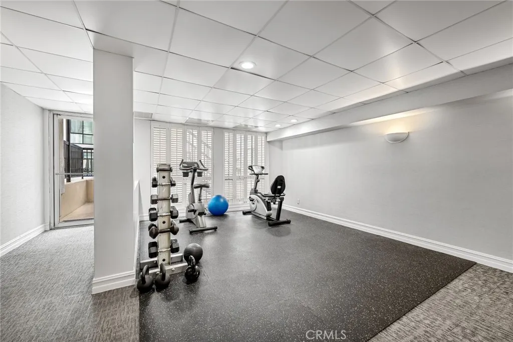 906 N Doheny Drive 318, West Hollywood, California 90069 home-pic-15