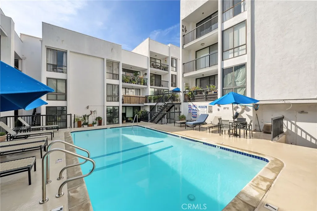 906 N Doheny Drive 318, West Hollywood, California 90069 home-pic-14