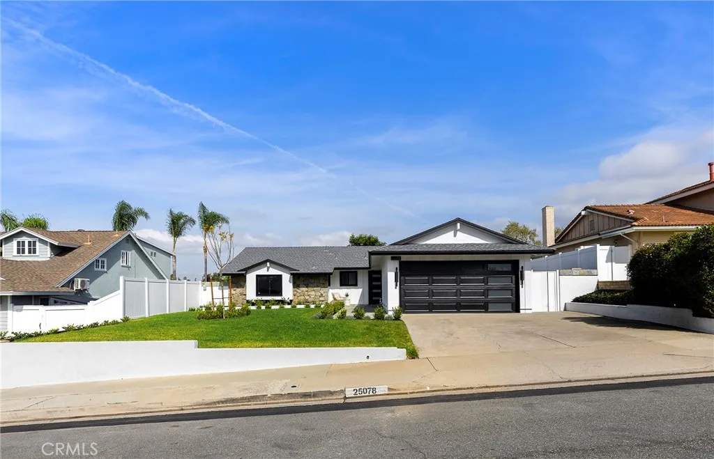25078 Champlain Road, Laguna Hills, California 92653 home-pic-0
