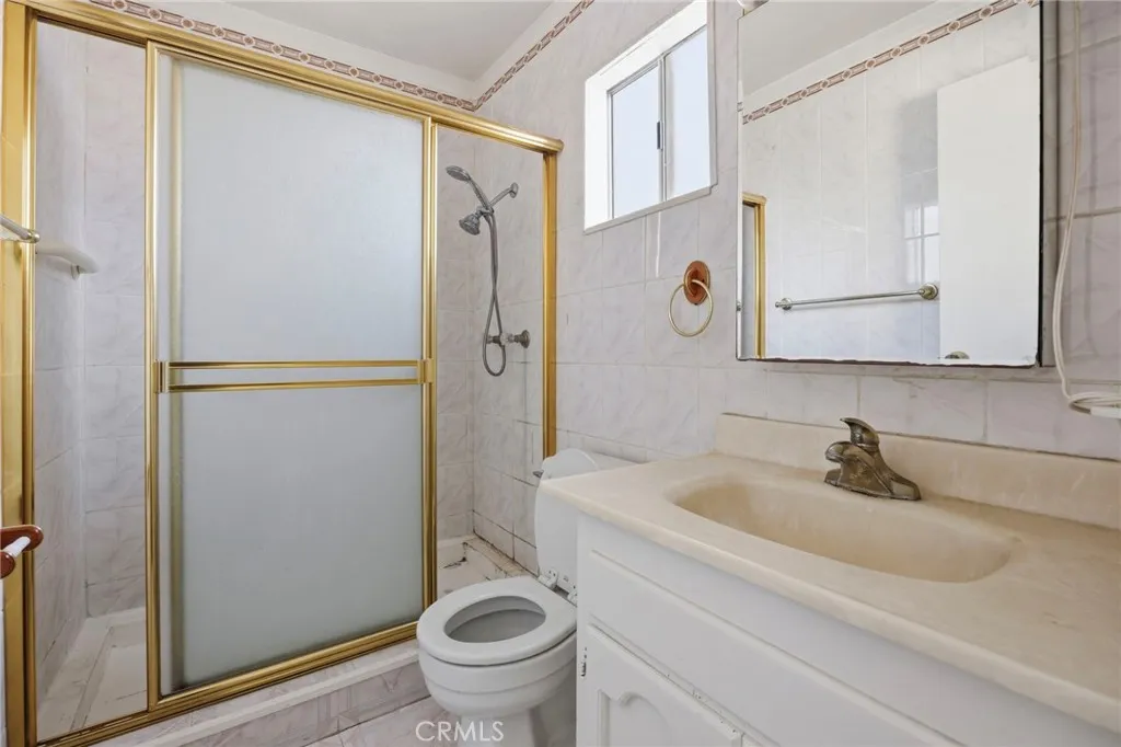 6762 Rainier Court, Riverside, California 92506 home-pic-16