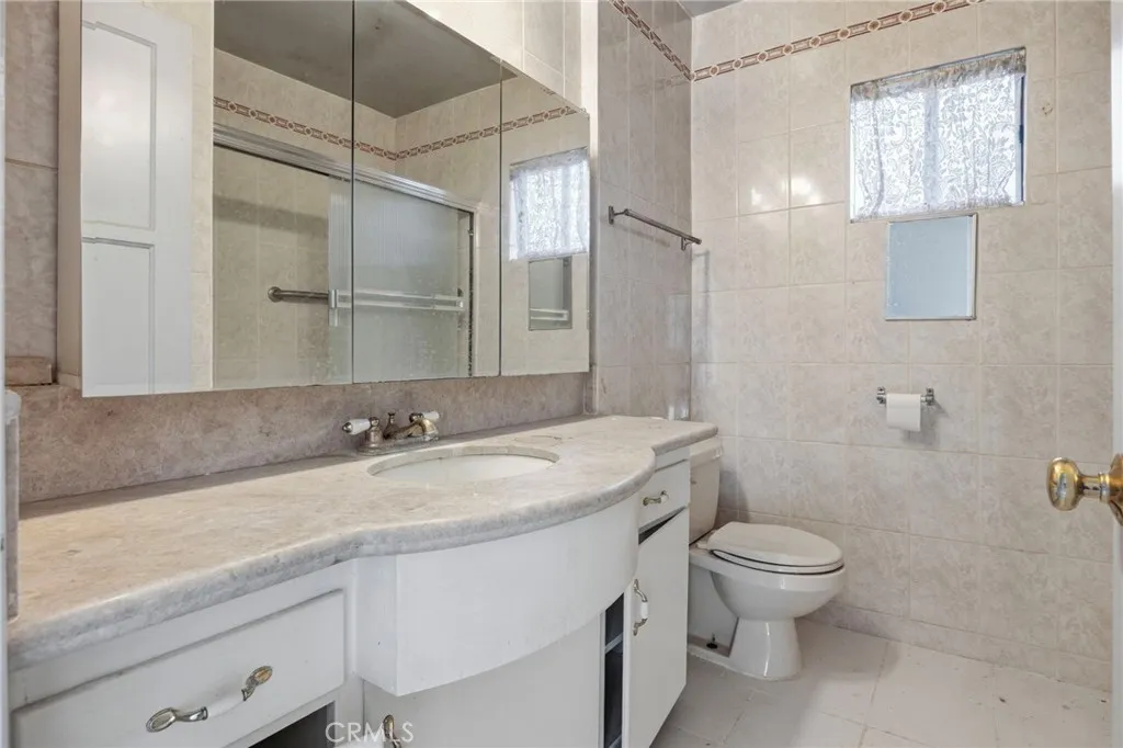 6762 Rainier Court, Riverside, California 92506 home-pic-9