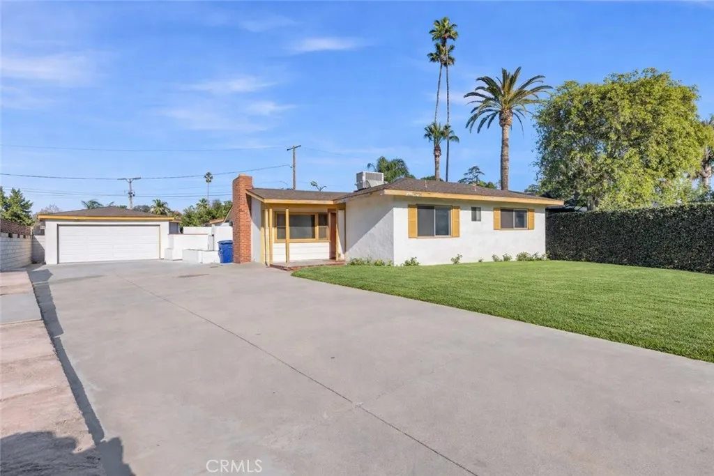 6762 Rainier Court, Riverside, California 92506 home-pic-2