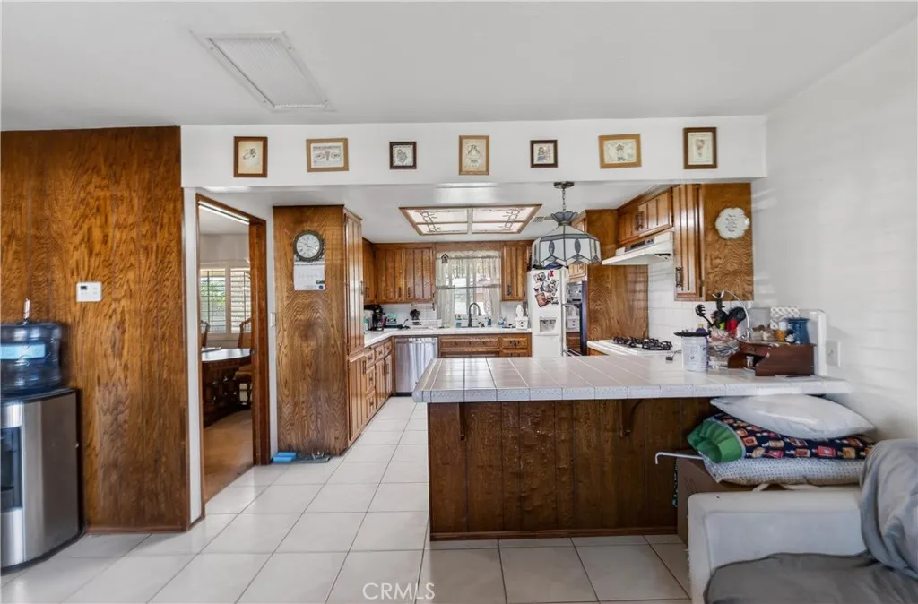 6221 Garfield, Chino, California 91710 home-pic-20