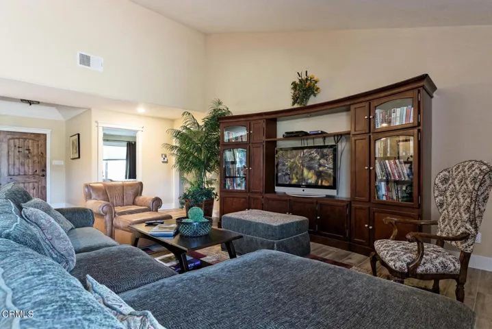 6161 E Los Angeles Ave Somis-large-040-4