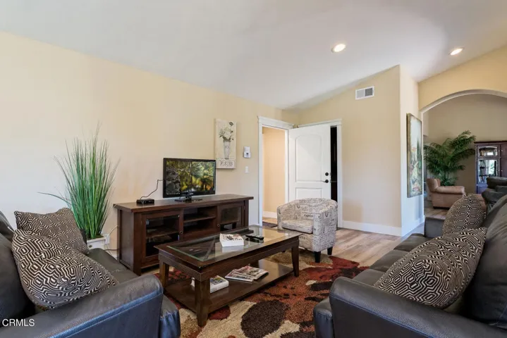6161 E Los Angeles Ave Somis-large-038-4
