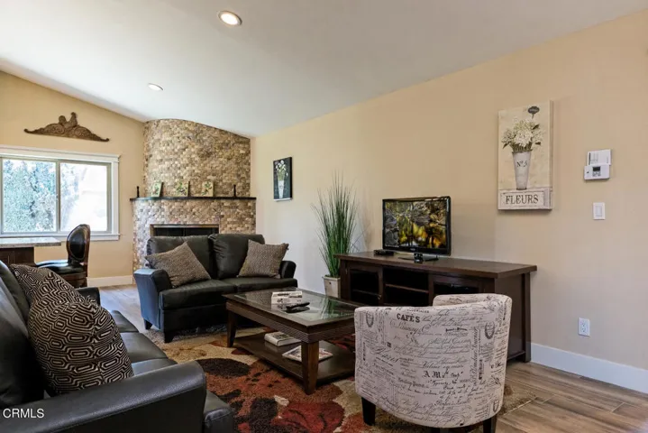6161 E Los Angeles Ave Somis-large-037-4