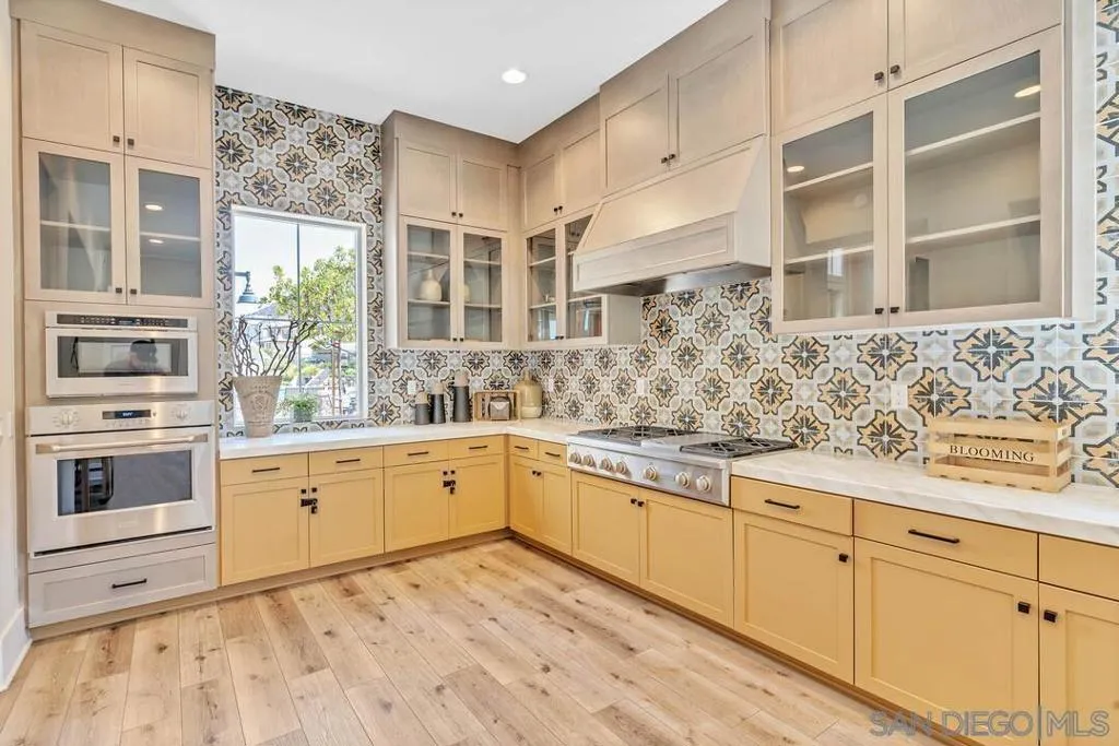 35828 Blue Breton Dr, Fallbrook, California 92028 home-pic-55