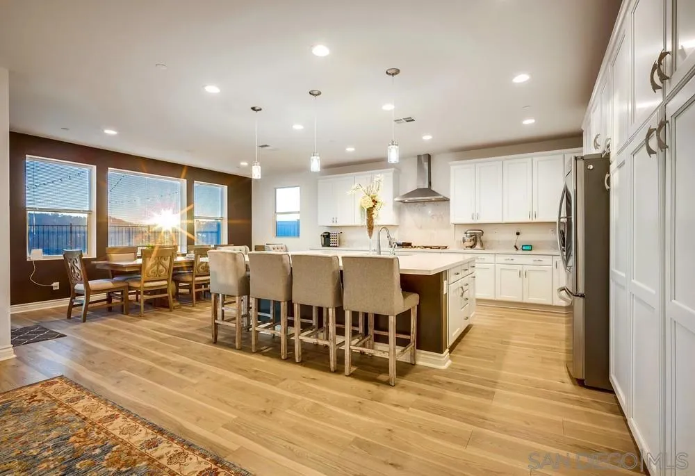 35828 Blue Breton Dr, Fallbrook, California 92028 home-pic-5