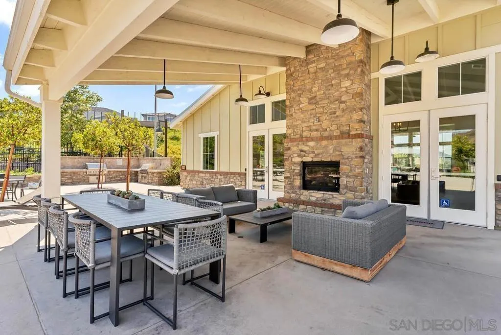35828 Blue Breton Dr, Fallbrook, California 92028 home-pic-54