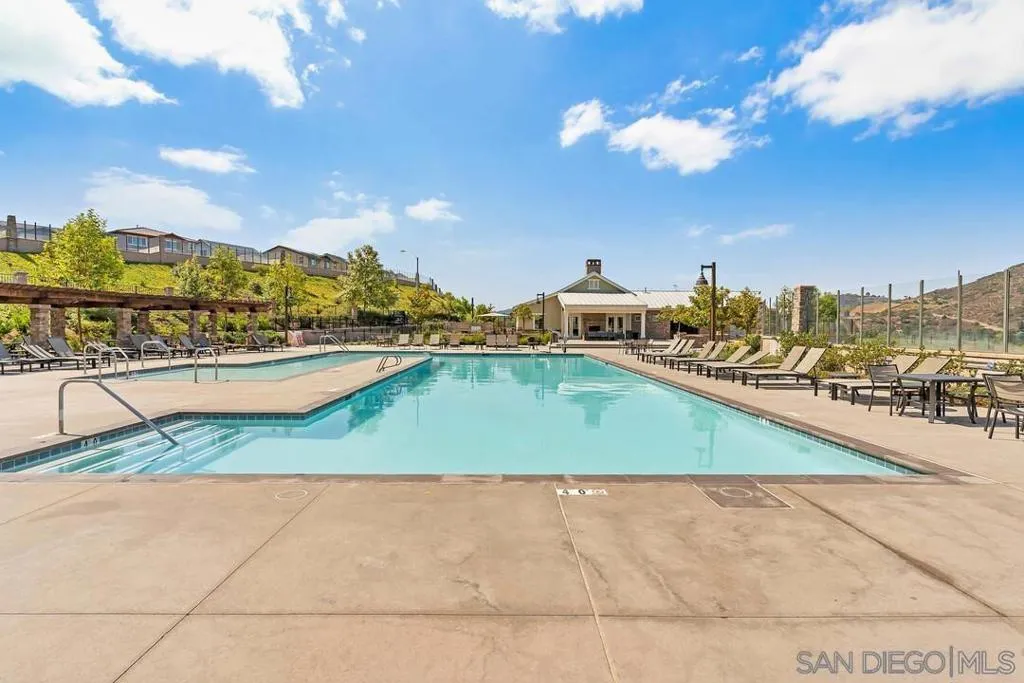 35828 Blue Breton Dr, Fallbrook, California 92028 home-pic-52