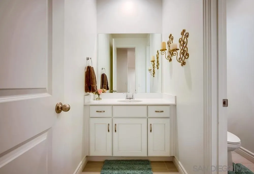 35828 Blue Breton Dr, Fallbrook, California 92028 home-pic-38