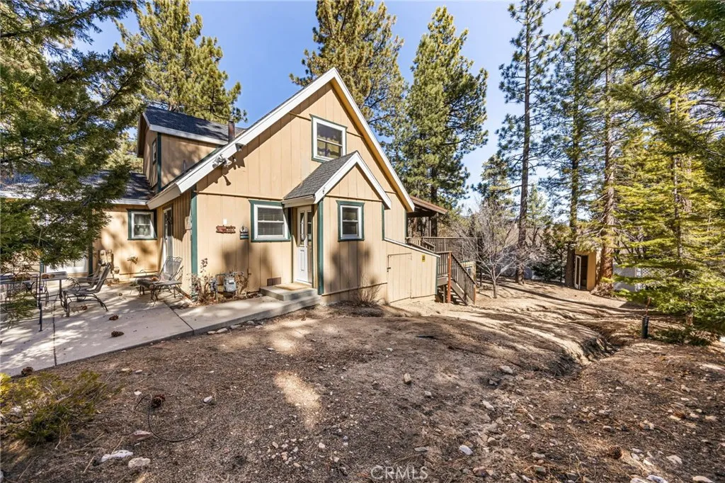 547 Chipmunk, Big Bear Lake, California 92315 home-pic-35