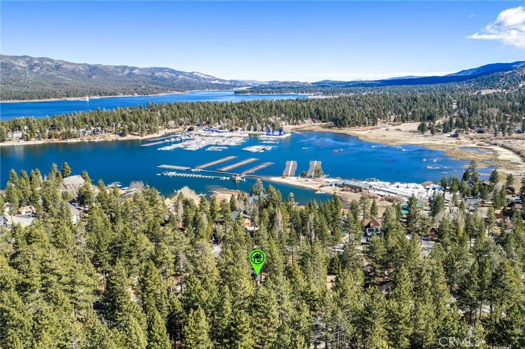 547 Chipmunk, Big Bear Lake, California 92315 home-pic-1