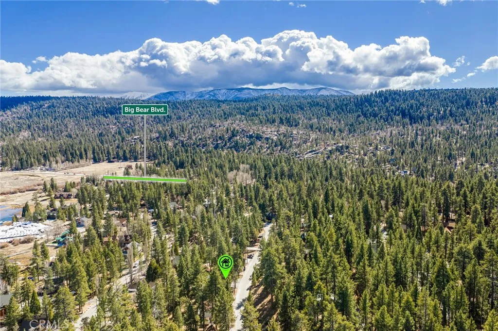 547 Chipmunk, Big Bear Lake, California 92315 home-pic-37