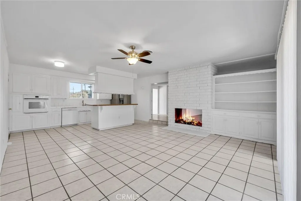 13981 Brenan, Santa Ana, California 92705 home-pic-3