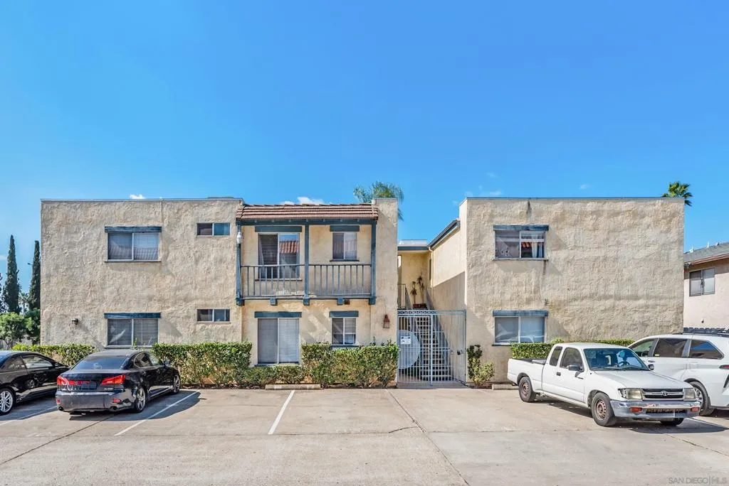 732 E Lexington 19, El Cajon, California 92020 home-pic-26