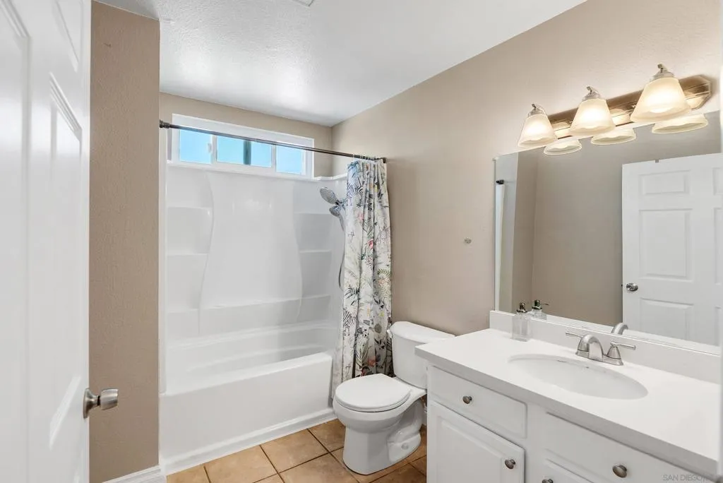 732 E Lexington 19, El Cajon, California 92020 home-pic-14