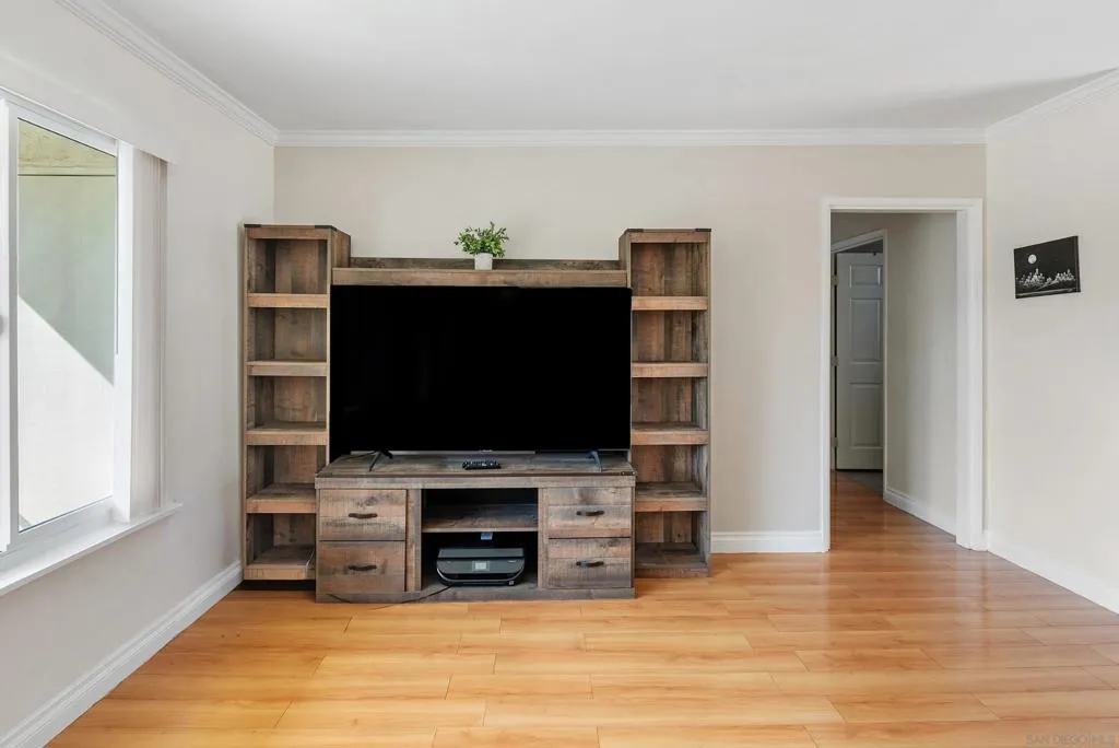 732 E Lexington 19, El Cajon, California 92020 home-pic-5