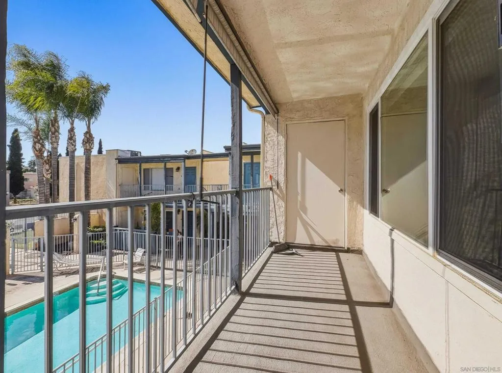 732 E Lexington 19, El Cajon, California 92020 home-pic-22