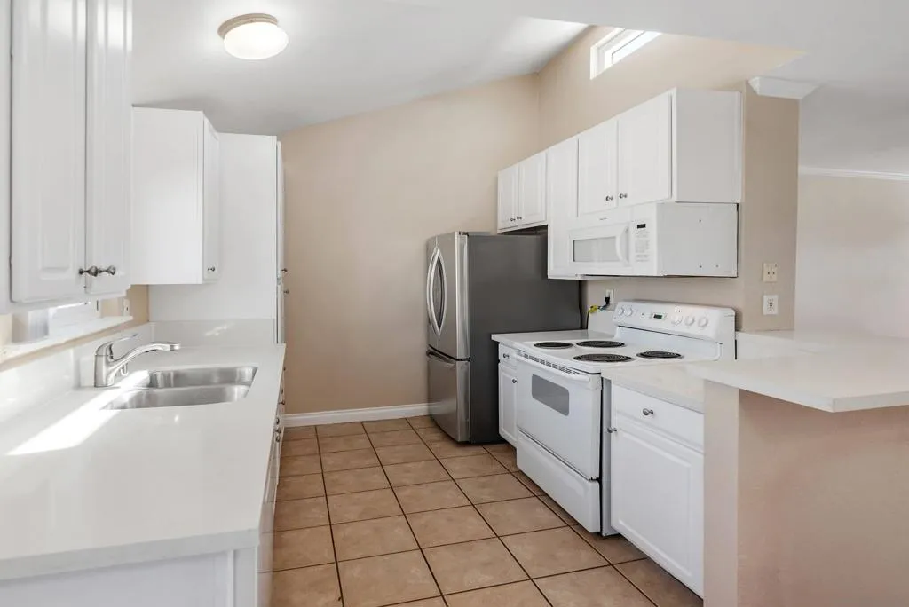 732 E Lexington 19, El Cajon, California 92020 home-pic-10