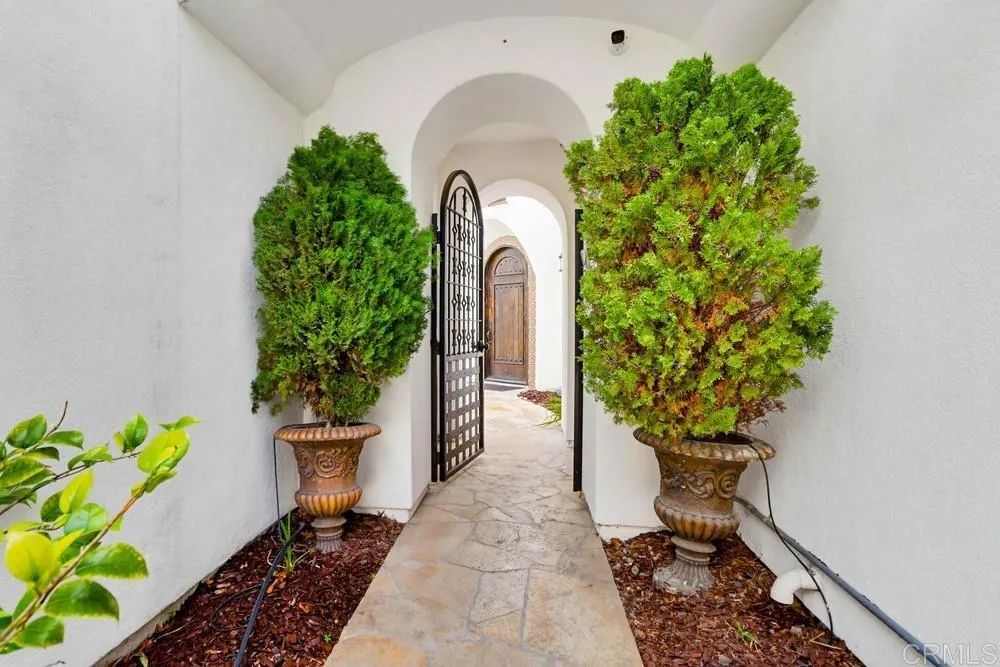 2932 Ranch Gate Rd, Chula Vista, California 91914 home-pic-10