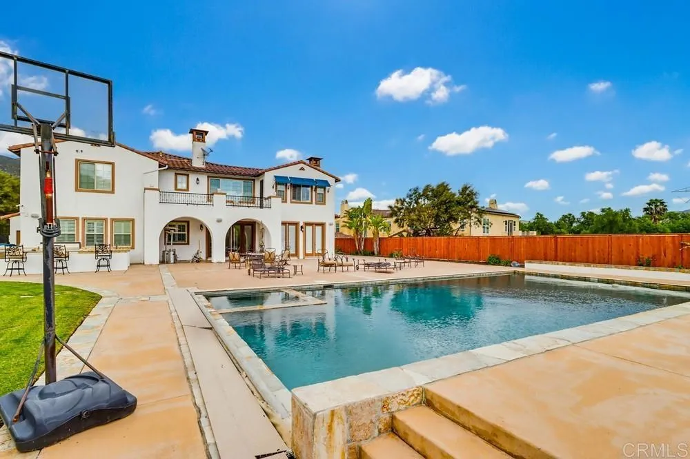 2932 Ranch Gate Rd, Chula Vista, California 91914 home-pic-15