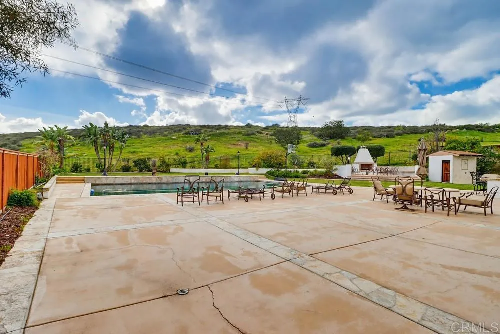 2932 Ranch Gate Rd, Chula Vista, California 91914 home-pic-24
