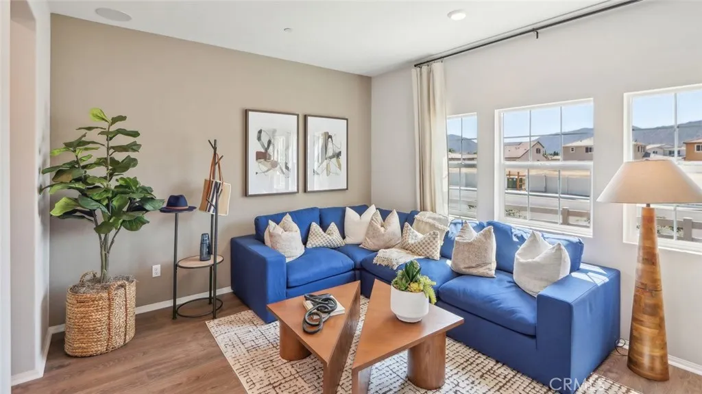 23292 Copa De Oro Court, Wildomar, California 92595 home-pic-24