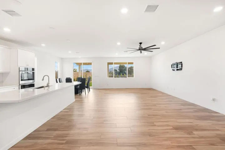 19-web-or-mls-8M4A2875