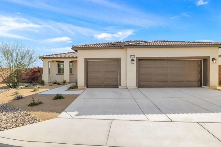 42-web-or-mls-8M4A2733