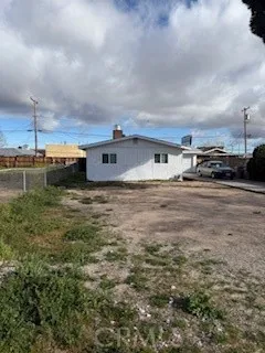 16366 Walnut, Hesperia, California 92345 home-pic-34