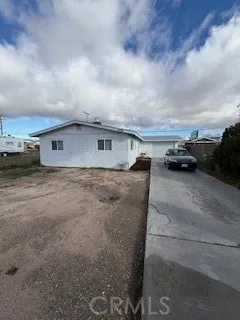 16366 Walnut, Hesperia, California 92345 home-pic-32