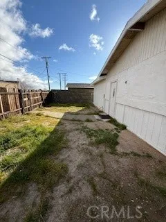 16366 Walnut, Hesperia, California 92345 home-pic-6