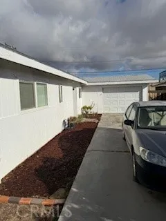 16366 Walnut, Hesperia, California 92345 home-pic-4