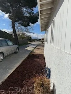 16366 Walnut, Hesperia, California 92345 home-pic-10