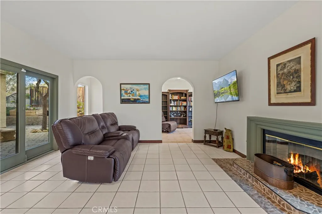 14716 Sundance Place, Canyon Country, California 91387 home-pic-28