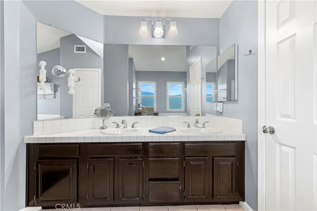 14716 Sundance Place, Canyon Country, California 91387 home-pic-22